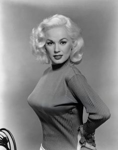 Näitlejanna Mamie Van Doren