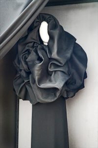 Cocoon dressPhoto by Jean-Pierre Dalbéra