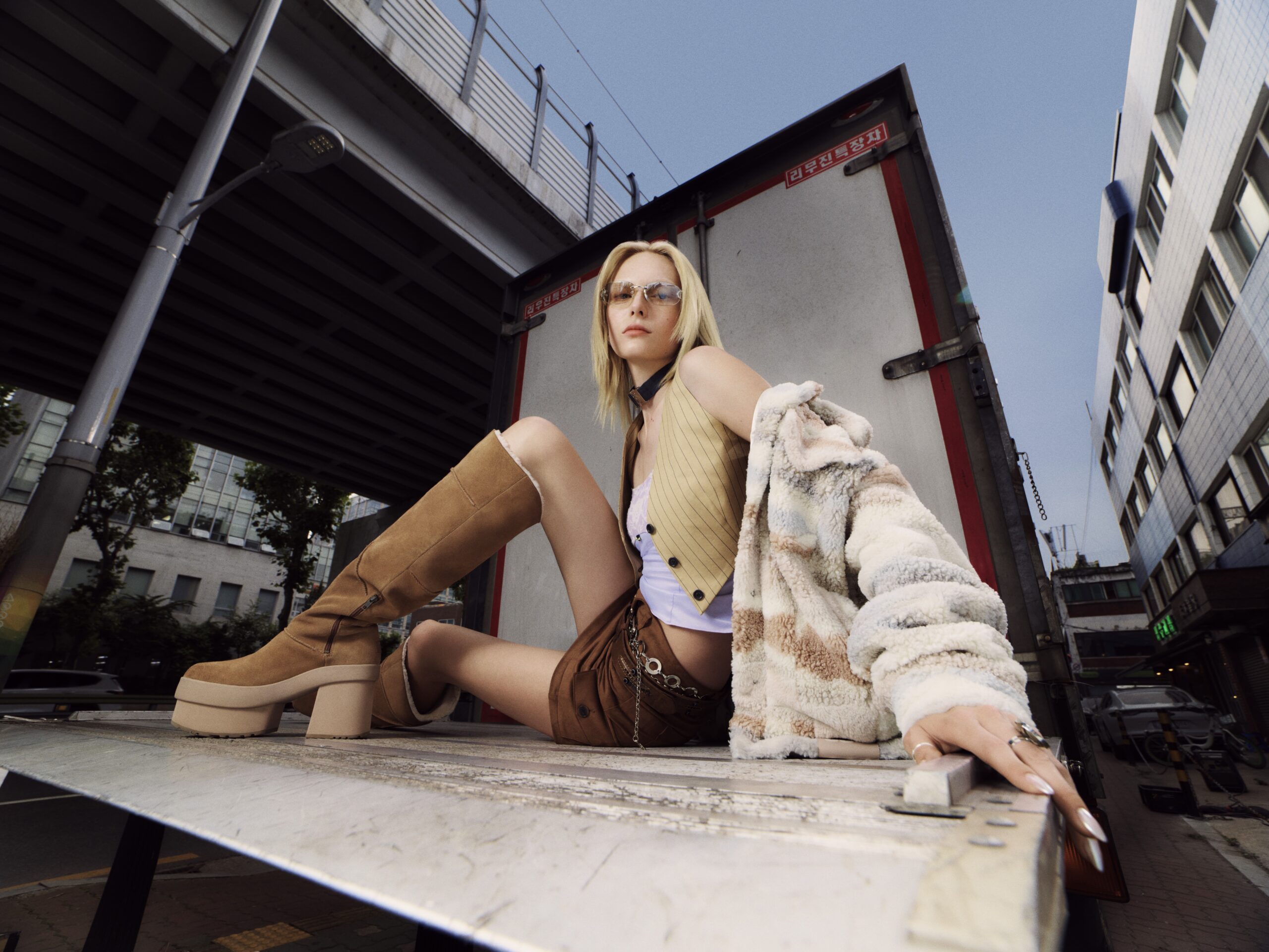 Alex Consani in “Feels Like UGG” AW24 campaign. Photo by Samuel Bradley
